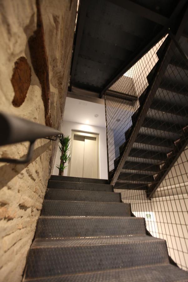 Vtz The Botanic Hostel Saragosse Extérieur photo