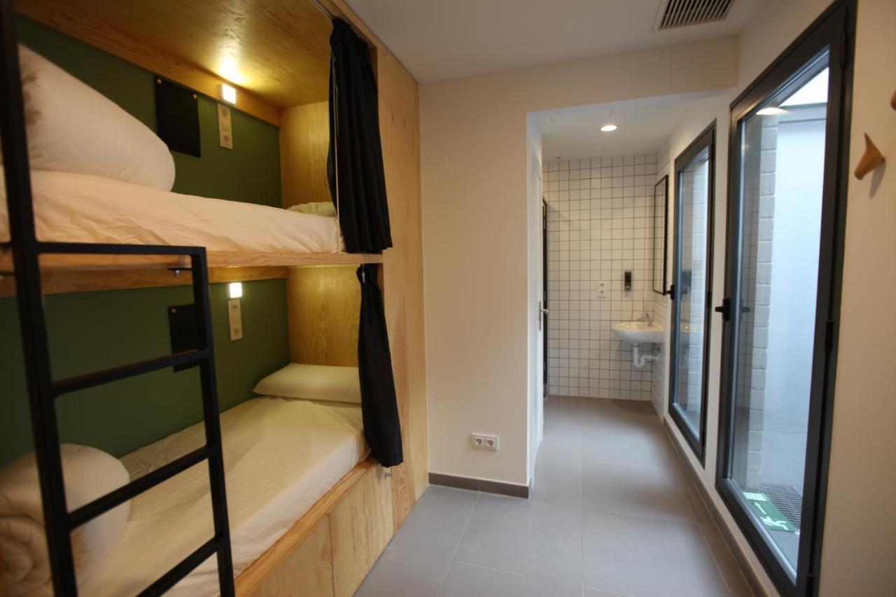 Vtz The Botanic Hostel Saragosse Extérieur photo